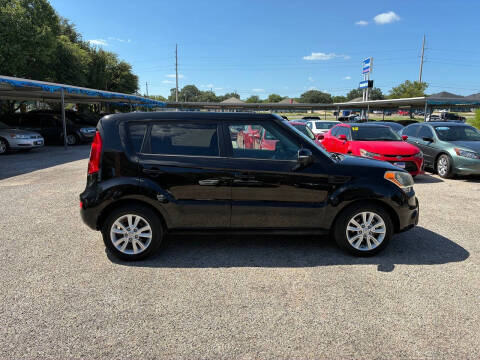 2012 Kia Soul +
