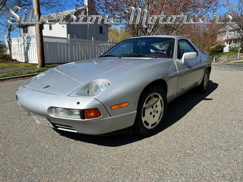 1987 Porsche 928 S4