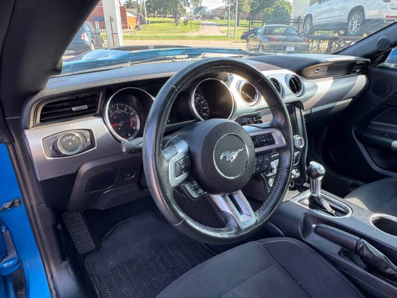 2020 Ford Mustang