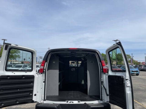 2025 Chevrolet Express 3500