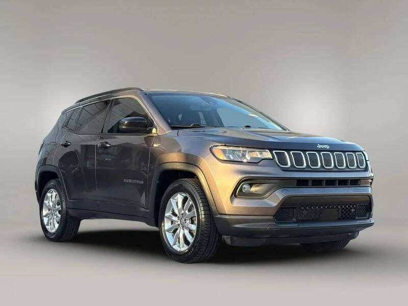 2022 Jeep Compass Latitude Lux
