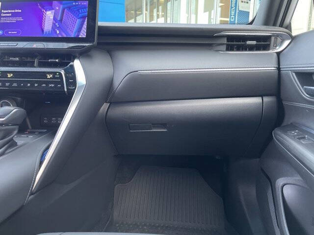 2023 Toyota Venza LE