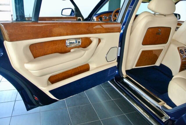 2001 Rolls-Royce Park Ward