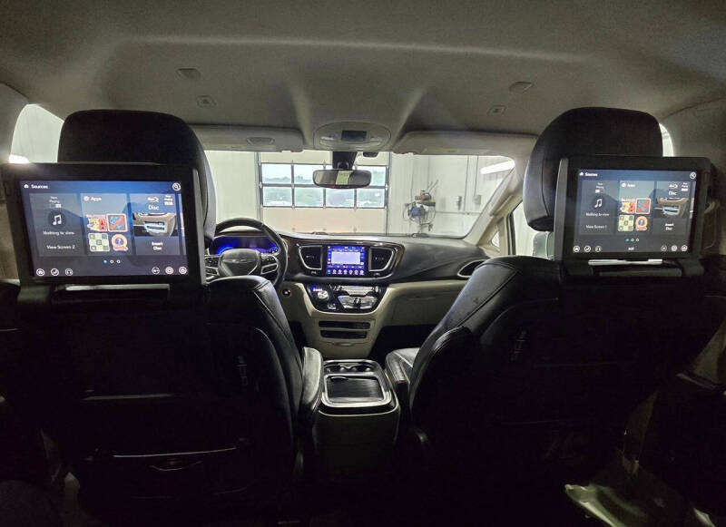 2018 Chrysler Pacifica Touring L Plus