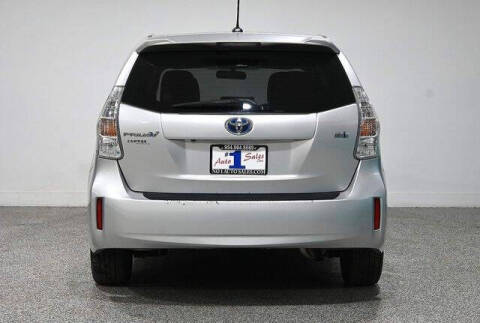 2013 Toyota Prius v Three