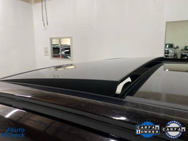 2025 Volvo XC60 B5 Plus Dark Theme