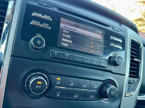 2016 Nissan Titan XD SV