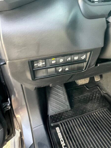 2024 Toyota Sequoia Platinum