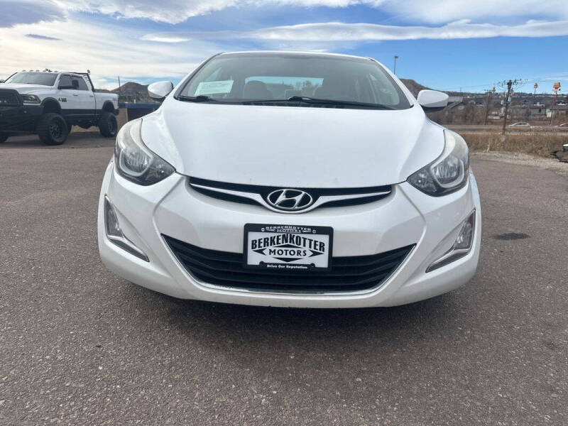 2015 Hyundai Elantra SE