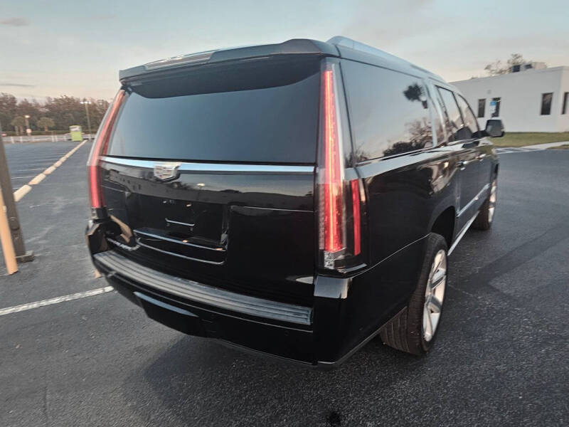 2017 Cadillac Escalade ESV Premium Luxury