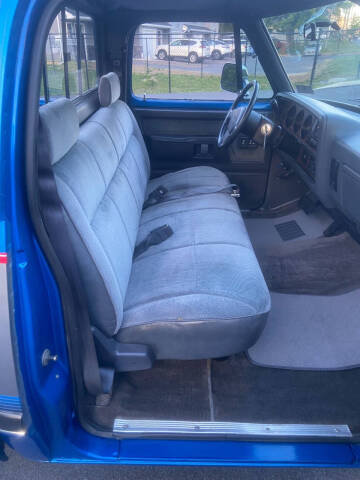 1992 Dodge RAM 150 LE