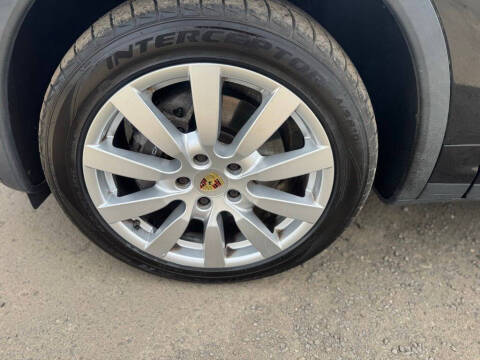 2014 Porsche Cayenne Platinum