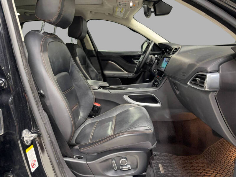 2020 Jaguar F-PACE 30t Prestige