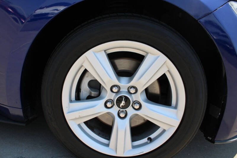 2016 Ford Mustang V6