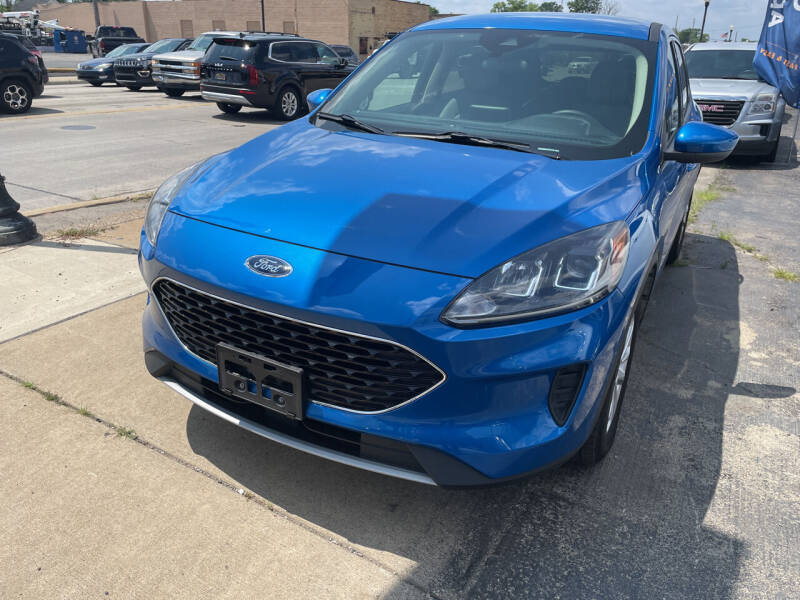 2020 Ford Escape for sale at National Auto Sales Inc. - Hazel Park Lot in Hazel Park MI