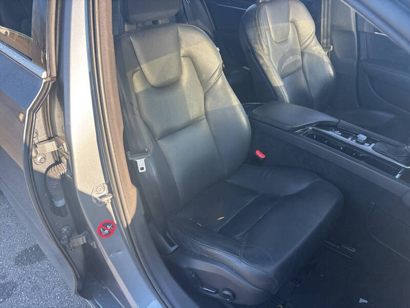 2018 Volvo S90 T5 Momentum