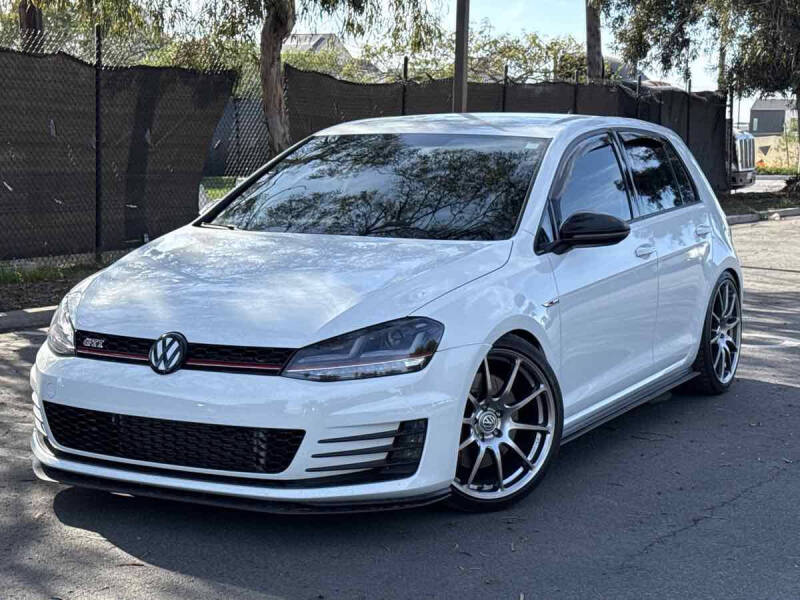 2017 Volkswagen Golf GTI S