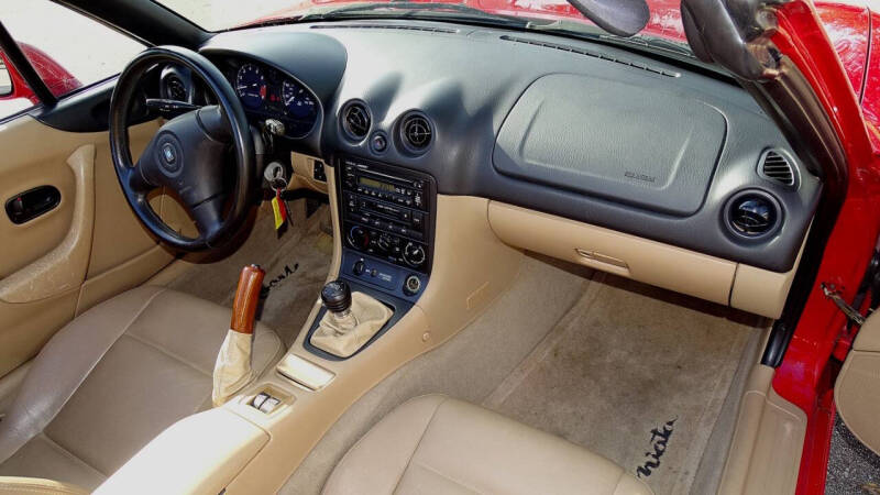 2000 Mazda MX-5 Miata