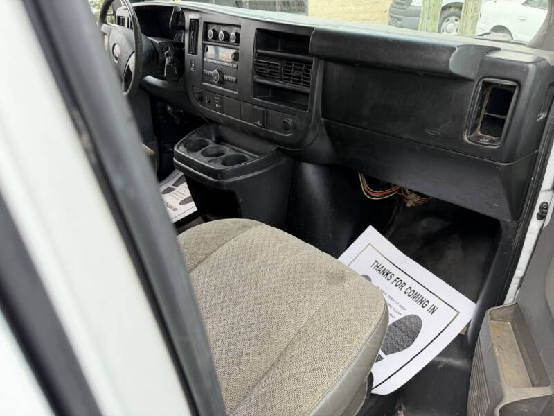 2017 GMC Savana 2500
