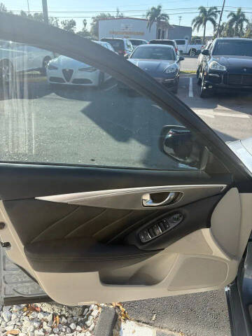 2015 Infiniti Q50 Premium