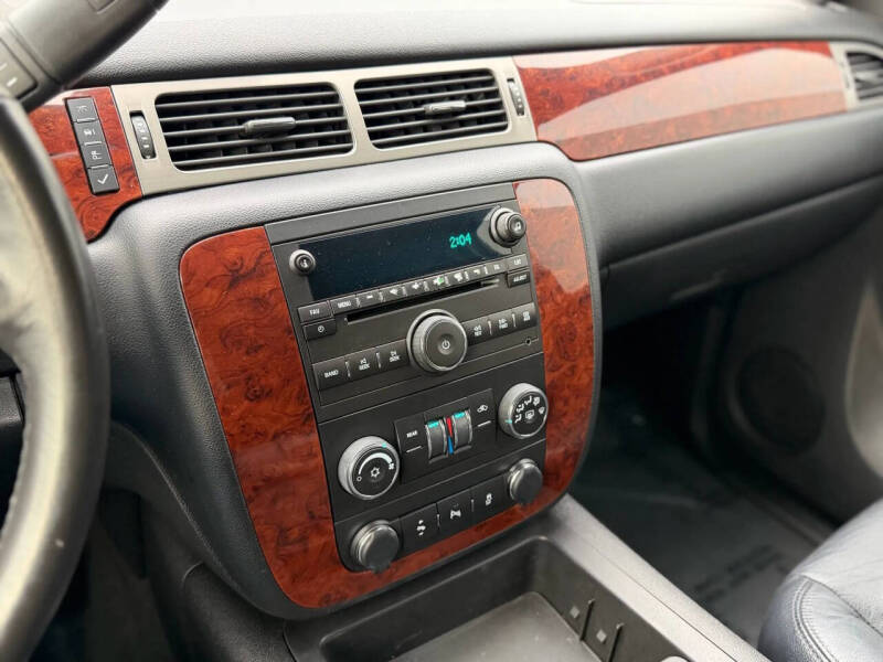 2013 Chevrolet Suburban LS