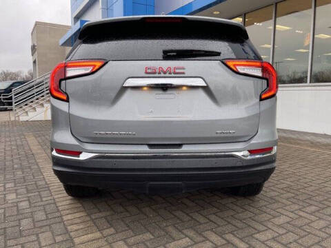 2024 GMC Terrain SLT