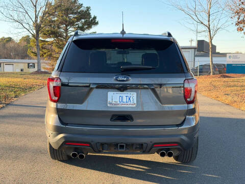 2018 Ford Explorer Sport