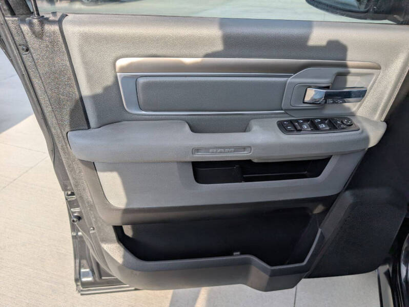 2019 RAM 1500 Classic SLT