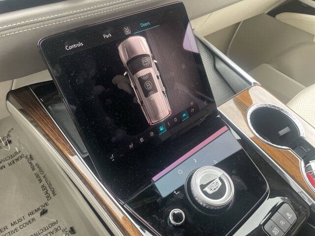 2025 Cadillac Escalade Sport Platinum