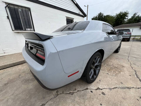 2021 Dodge Challenger SXT