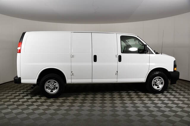 2020 Chevrolet Express 2500