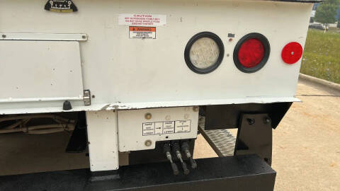 2020 Freightliner M2 106