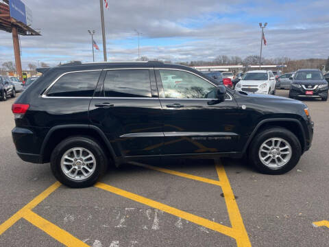 2019 Jeep Grand Cherokee Laredo E