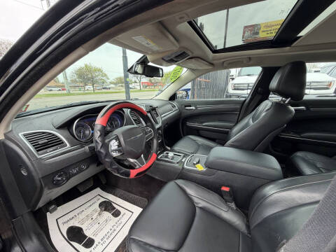 2017 Chrysler 300 Limited