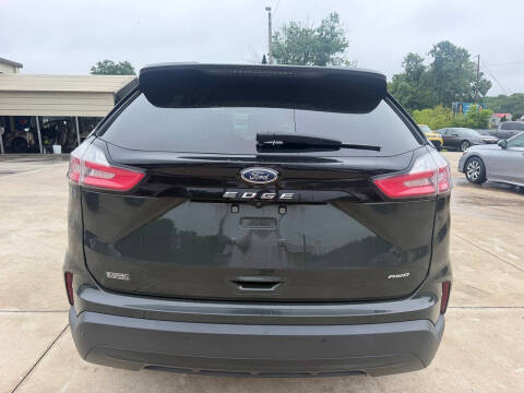 2022 Ford Edge SE