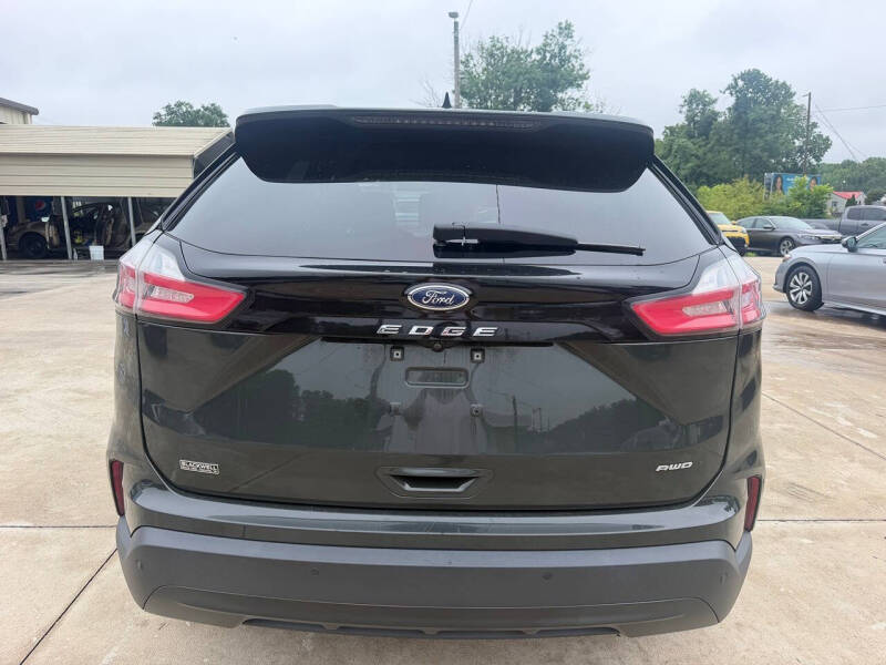 2022 Ford Edge SE