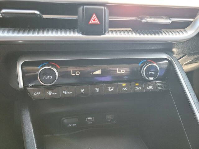 2022 Kia K5