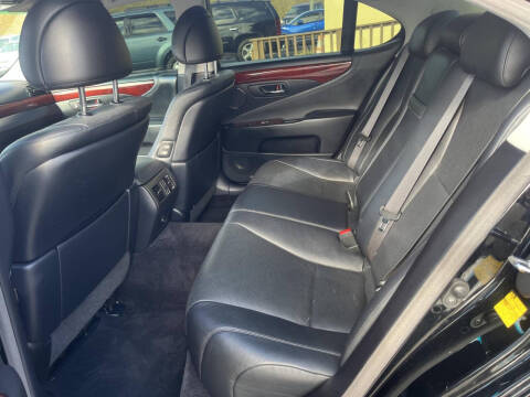2007 Lexus LS 460
