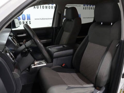 2017 Toyota Tundra SR5