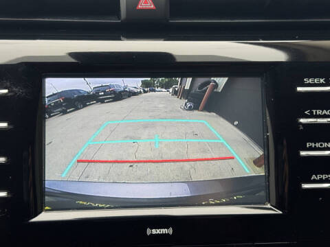 2020 Toyota Camry SE