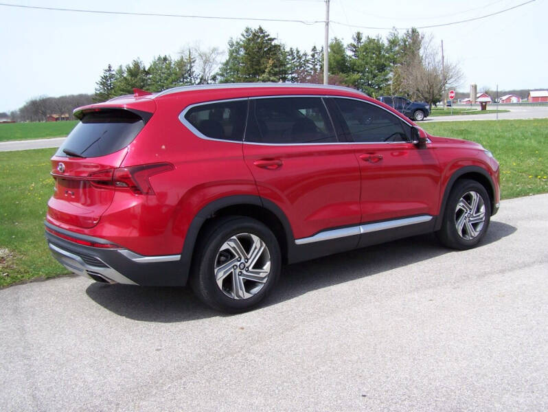 2021 Hyundai Santa Fe SEL photo 2