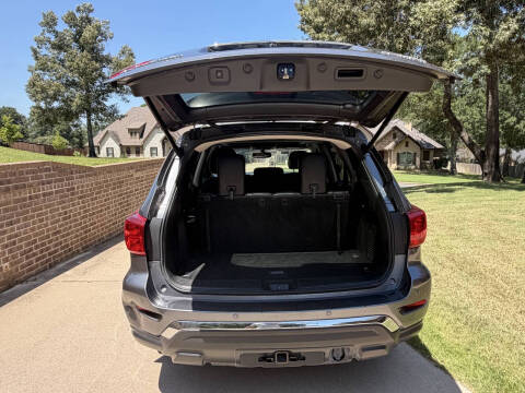 2017 Nissan Pathfinder Platinum