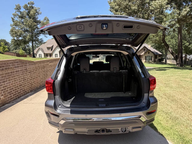 2017 Nissan Pathfinder Platinum