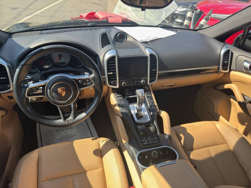 2017 Porsche Cayenne S