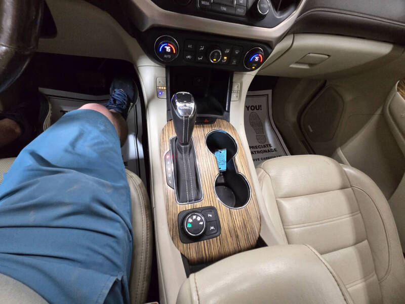 2019 GMC Acadia Denali