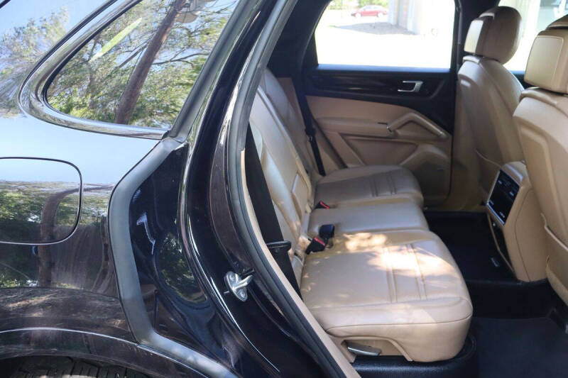 2019 Porsche Cayenne S