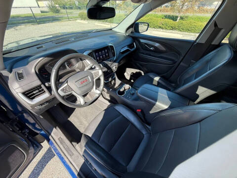 2023 GMC Terrain SLT