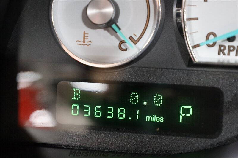 2004 Ford Thunderbird Deluxe