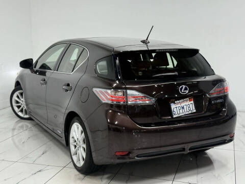 2011 Lexus CT 200h Premium