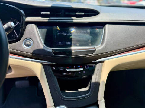 2018 Cadillac XT5 Luxury